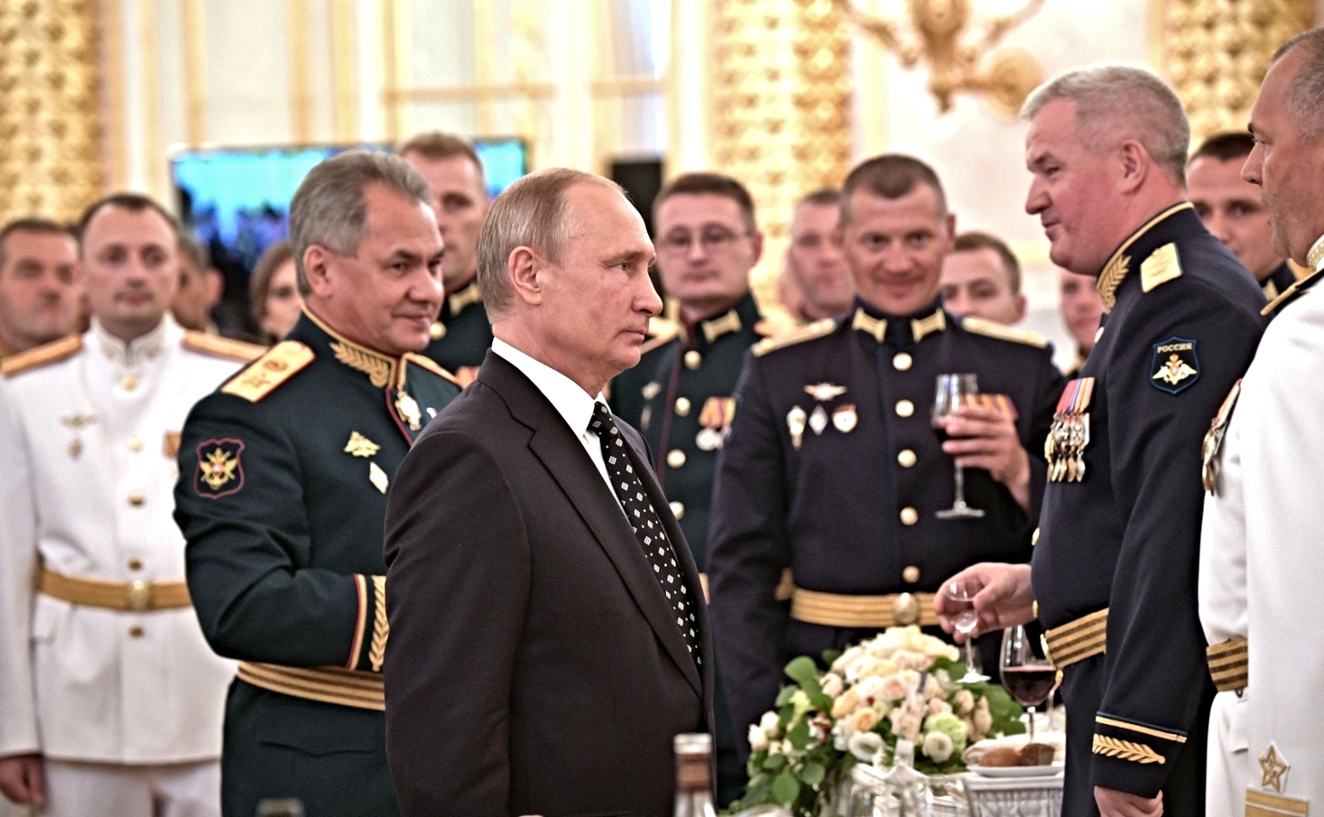 Президентский прием. Встреча президента с генералами. Притин в Кремеле выпускниками военных вузов. Военные в Кремле.